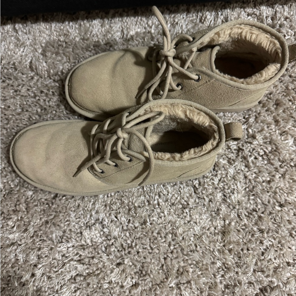 UGG Women’s Neumel Boots - Picture 2 of 4